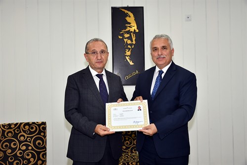 Görev Yeri Değişen Vali Yardımcıları ve Kaymakamlara Veda Yemeği Düzenlendi.