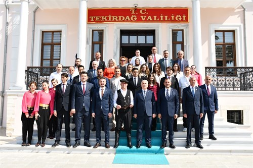 Süleymanpaşa Belediye Başkanı Cüneyt Yüksel Vali Aziz Yıldırım’ı Ziyaret Etti