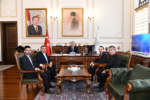 Süleymanpaşa Belediye Başkan Adayı ve Beraberindeki Heyet Vali Soytürk’ü Ziyaret Etti